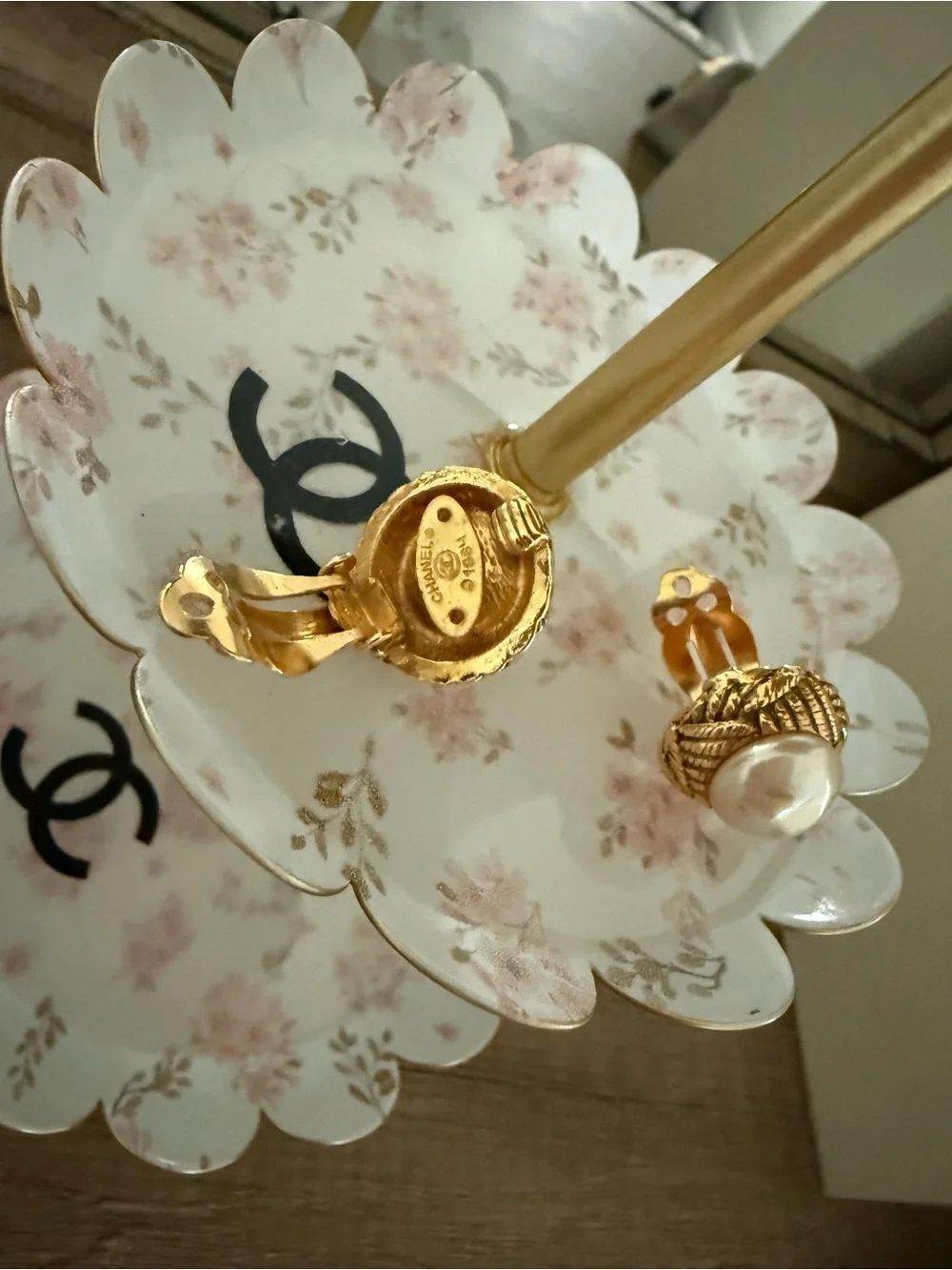 CHANEL Vintage Gold-Tone Pearl Knot Clip-On Earrings